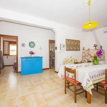 Holiday home Elisa A Due Passi Dal Mare Torre Lapillo