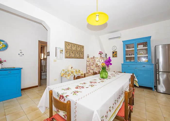 Elisa A Due Passi Dal Mare בית נופש טורה לפילו